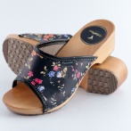 Drewniaki damskie z kwiatowym wzorem Naturfeet DKO5BL czarne