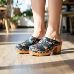 Drewniaki damskie na obcasie w kwiaty Naturfeet DH5BL czarne - zdjecie 5