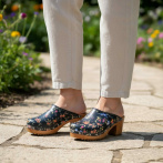 Drewniaki damskie na obcasie w kwiaty Naturfeet DH5BL czarne - zdjecie 6