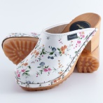 Drewniaki damskie w kwiaty Naturfeet DH5WH białe