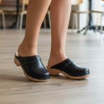 Chodaki damskie na drewnianym obcasie Naturfeet DKC2BL czarne - zdjecie 5