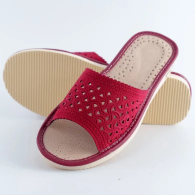 Kapcie damskie z ażurowym wzorem Naturfeet PKO8RE czerwone