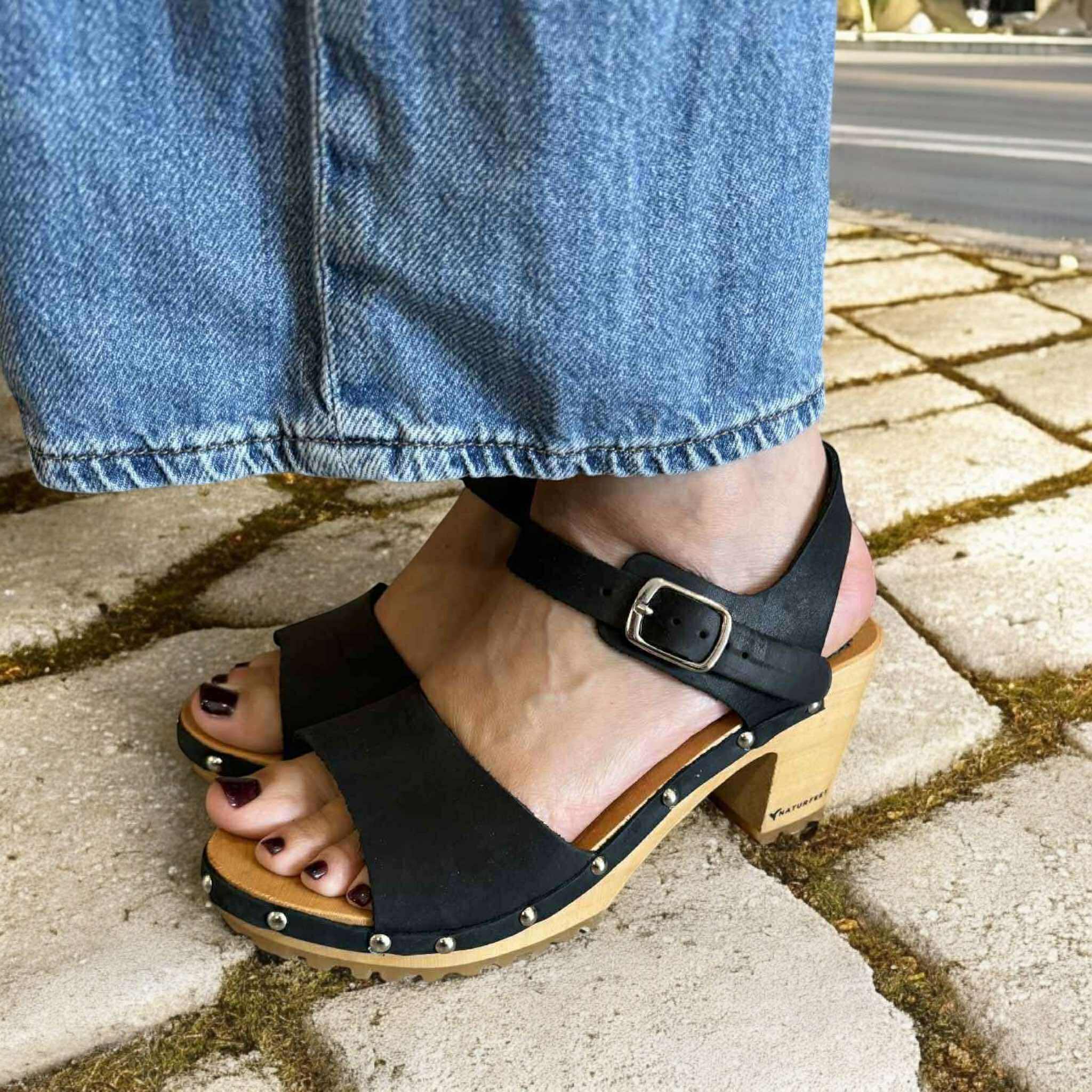 Chodaki damskie Naturfeet SKO1BL czarne - zdjecie 8