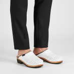 Chodaki medyczne z perforacją Naturfeet MM2WH białe - zdjecie 3