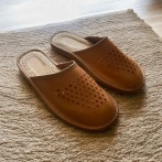 Męskie kapcie Naturfeet PMC7 - perforowane jasnobrązowe góralskie pantofle juht - zdjecie 4