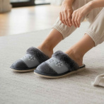 Kapcie damskie z haftem Naturfeet PKW5GR szare - zdjecie 5