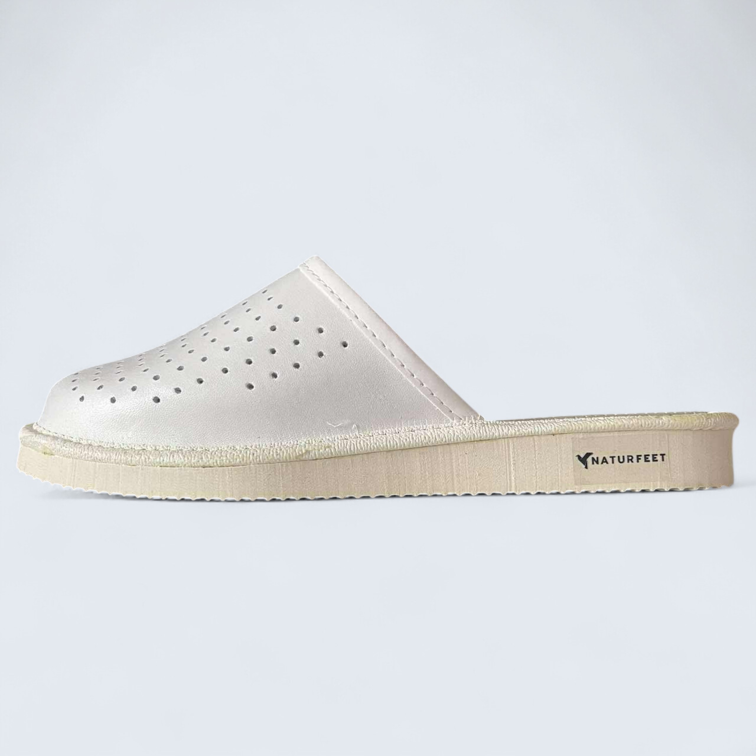 Klapki medyczne z perforacją Naturfeet MPK2WH białe - zdjecie 3