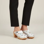 Drewniaki damskie w kwiaty Naturfeet DH5WH białe - zdjecie 2