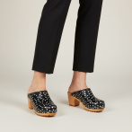 Drewniaki damskie na obcasie w groszki Naturfeet DH7BL czarne - zdjecie 2