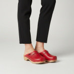 Chodaki damskie na drewnianym obcasie Naturfeet DKC2RE czerwone - zdjecie 2