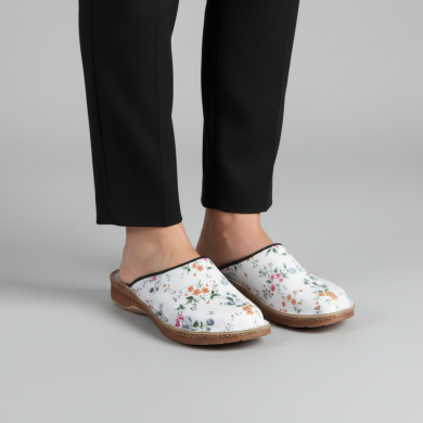 Klapki damskie z kwiatowym wzorem Naturfeet KKC5WH białe - zdjecie 2