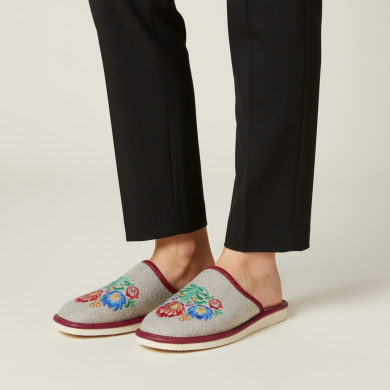 Kapcie damskie z haftem Naturfeet PKC10 - zdjecie 2